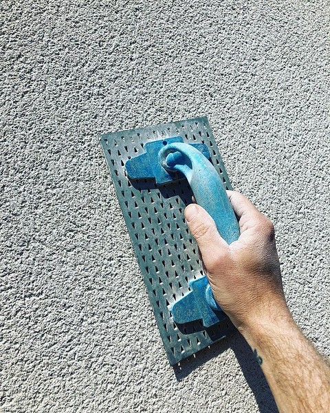 В цементные смеси добавляют наполнители, повышающие пластичность, сокращающие сроки твердения и т д. Чаще всего это известь или гипс в разных пропорциях, которые заметно изменяют...