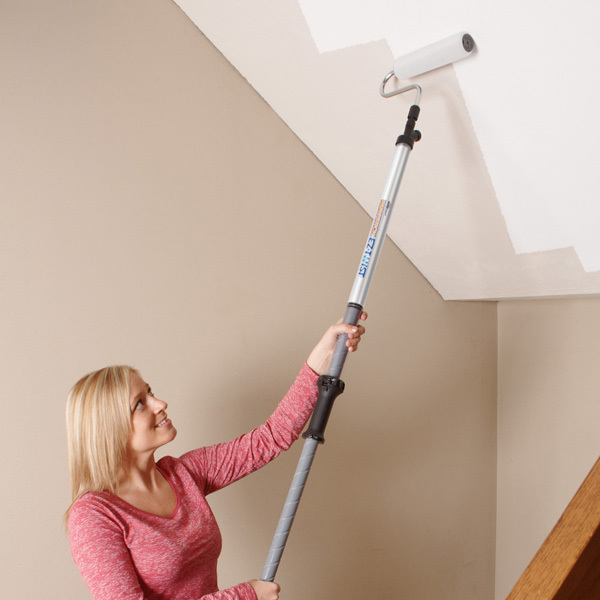 валик для краски краска валиком.фото