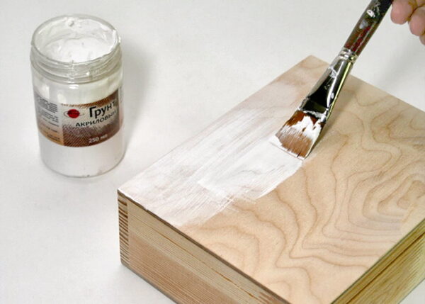 Изображение грунтовки для фанеры